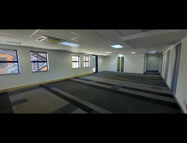809M² OFFICE TO LET IN PAULSHOF